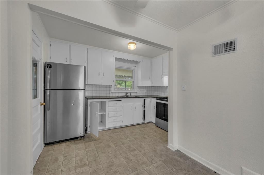 1444 E 21st Avenue — photo 9