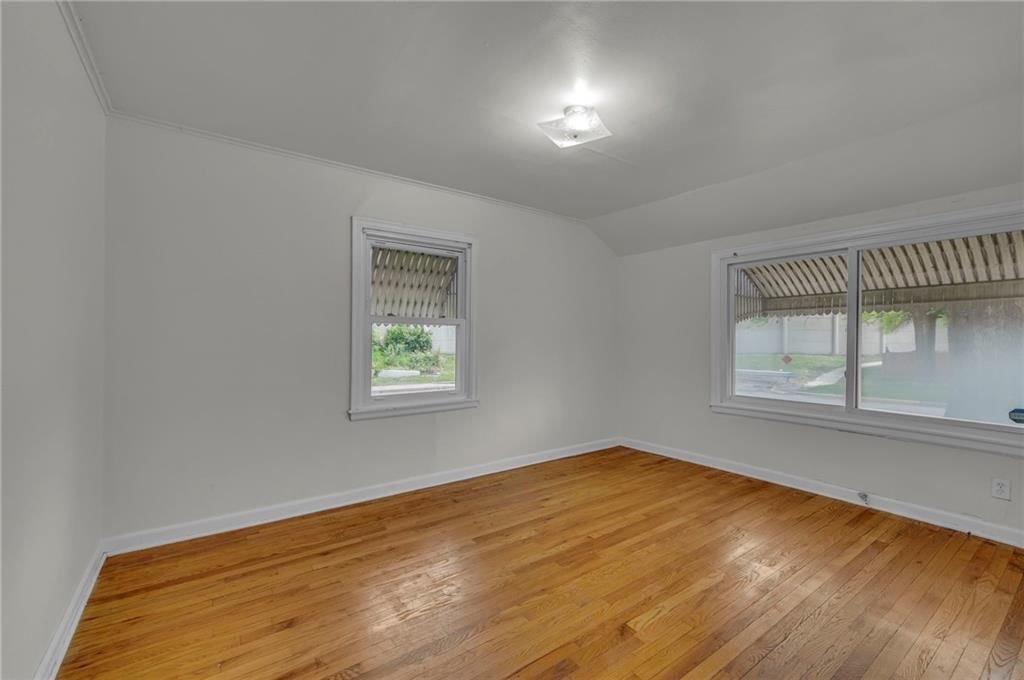 1444 E 21st Avenue — photo 12