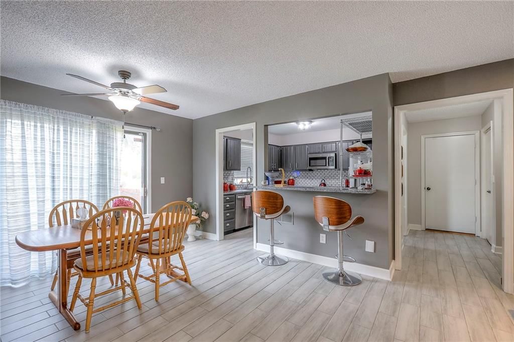 10240 Locust Street — photo 10