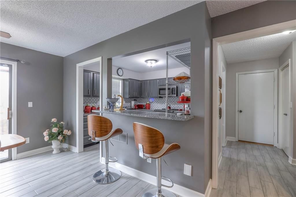 10240 Locust Street — photo 15