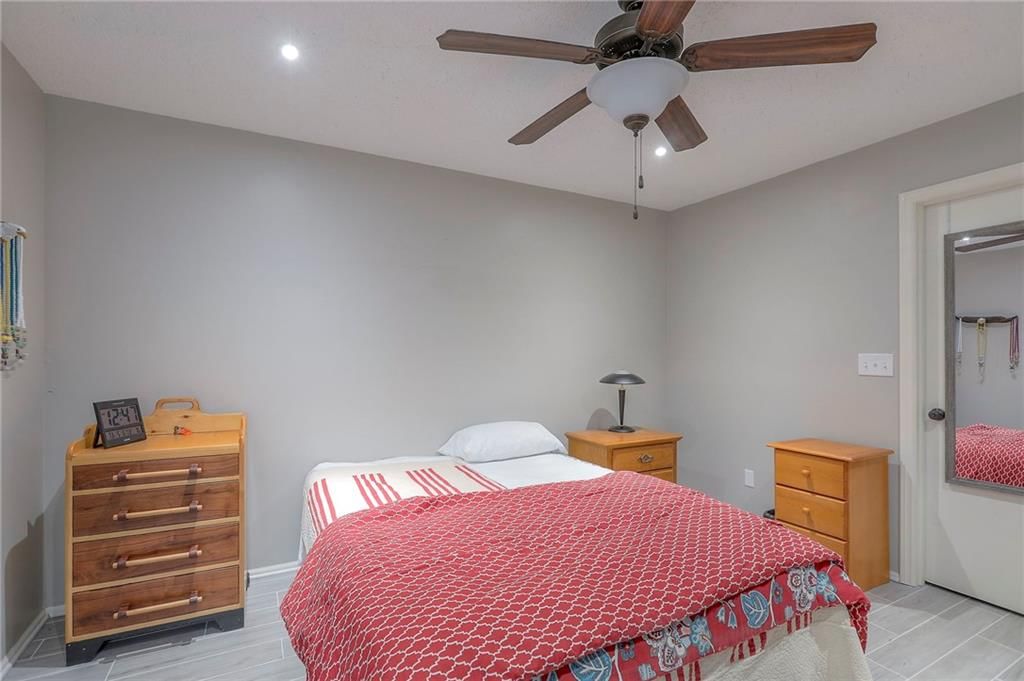 10240 Locust Street — photo 26