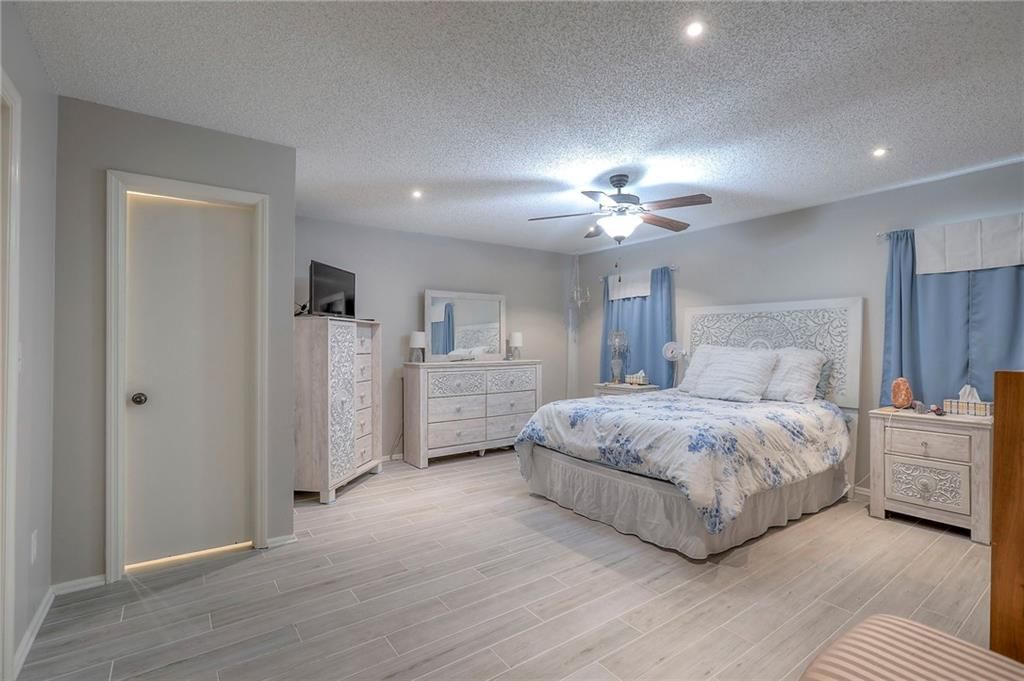 10240 Locust Street — photo 27