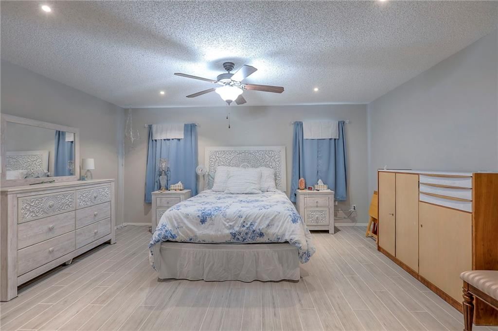 10240 Locust Street — photo 28