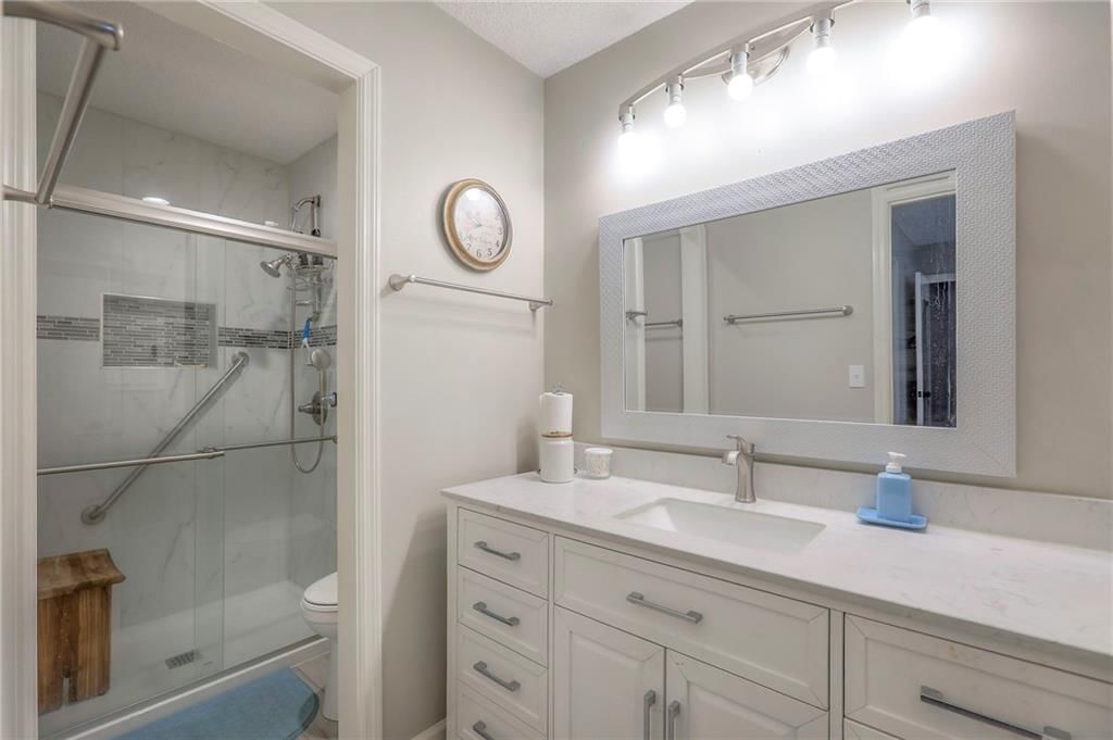 10240 Locust Street — photo 31