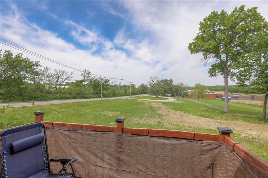 10240 Locust Street — photo 40