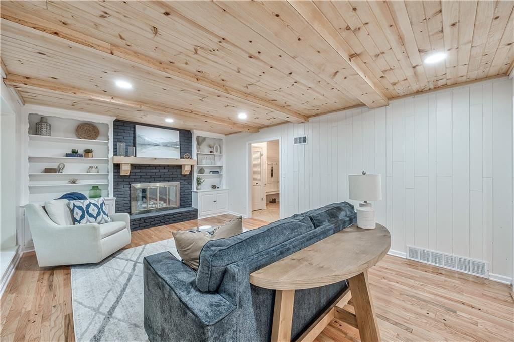 9500 W 104th Street — photo 15
