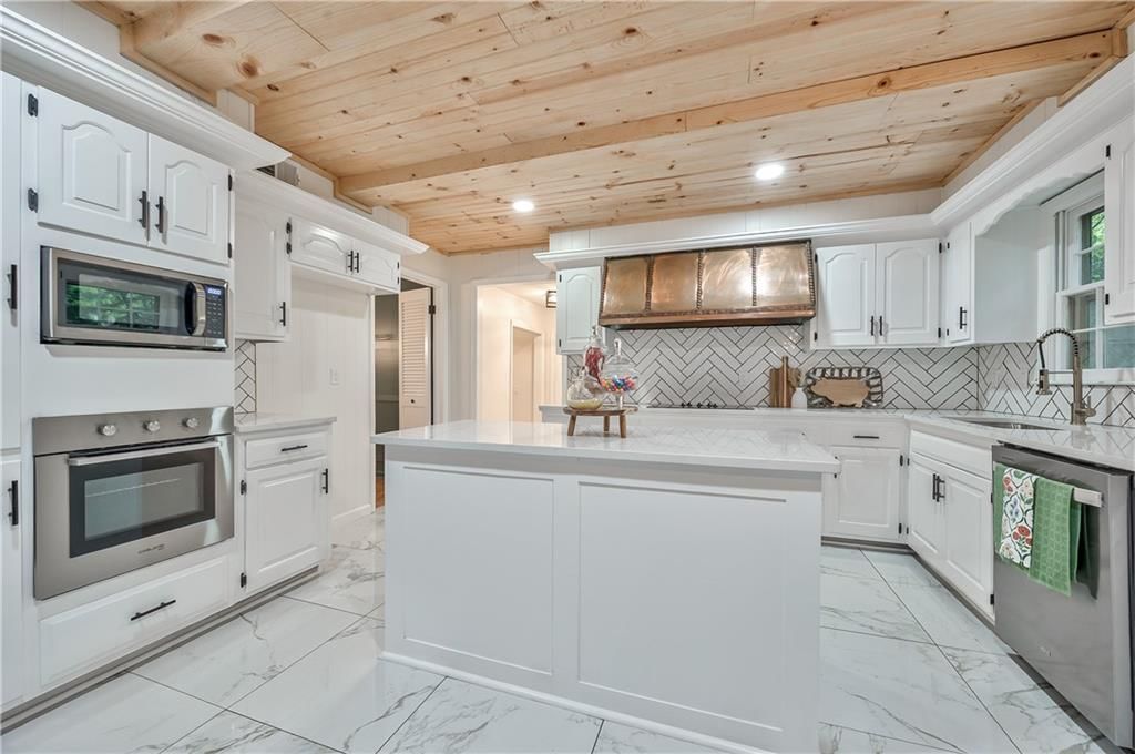 9500 W 104th Street — photo 22