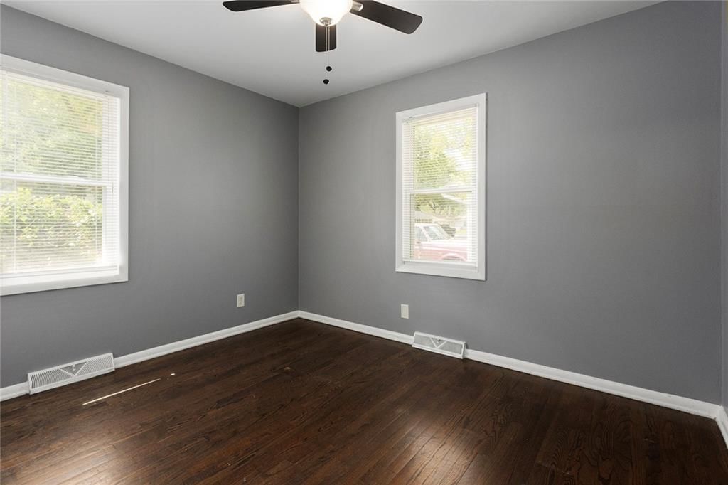 11217 Herrick Avenue — photo 16