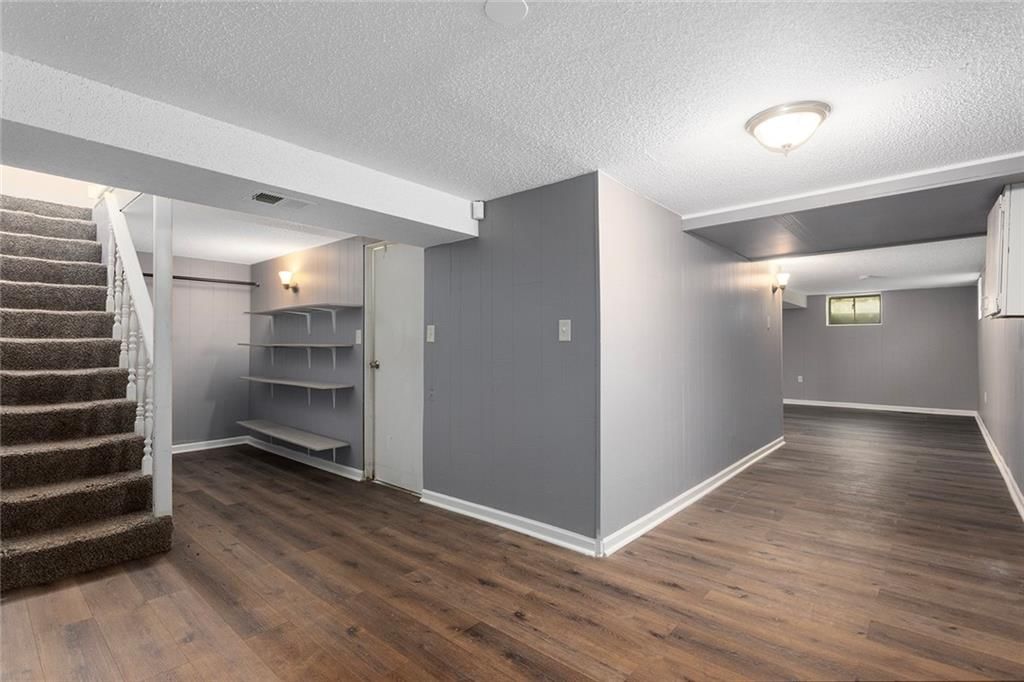 11217 Herrick Avenue — photo 20