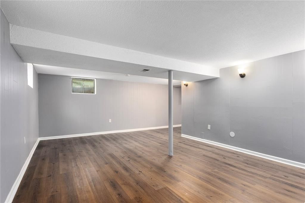 11217 Herrick Avenue — photo 23