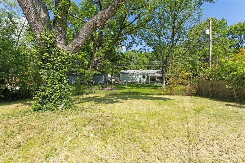 11217 Herrick Avenue — photo 28