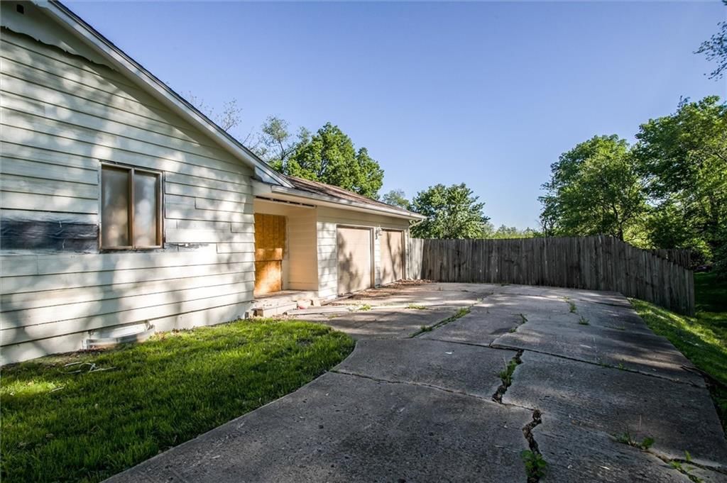 4904 Grandview Road — photo 4