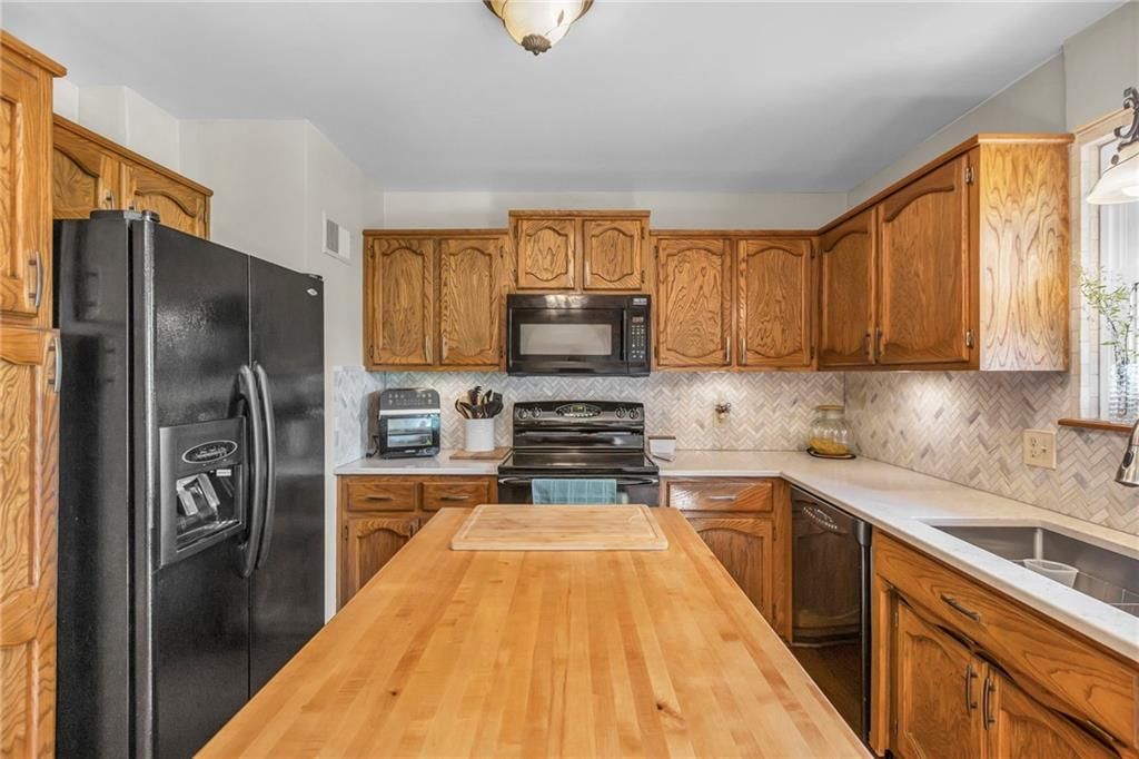 1905 NE Patterson Drive — photo 13