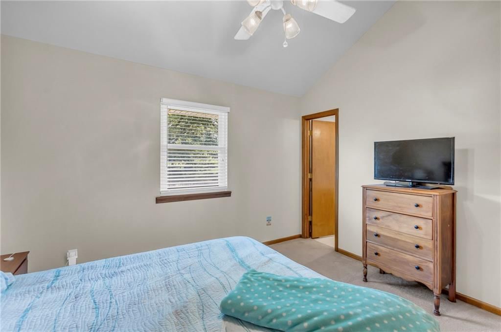 1905 NE Patterson Drive — photo 17