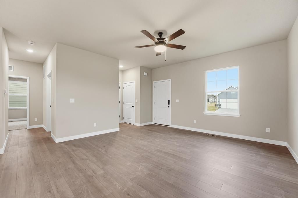 27012 E Dogwood Lane — photo 2