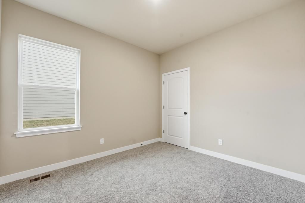27012 E Dogwood Lane — photo 10