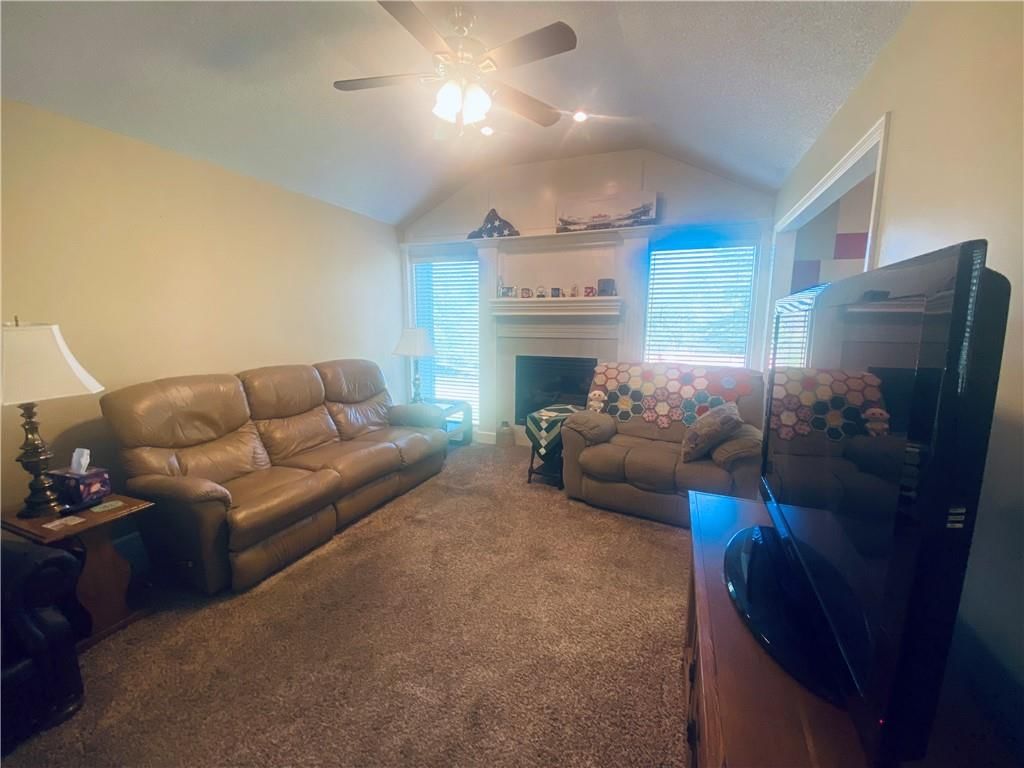 7124 N Hickory Street — photo 5