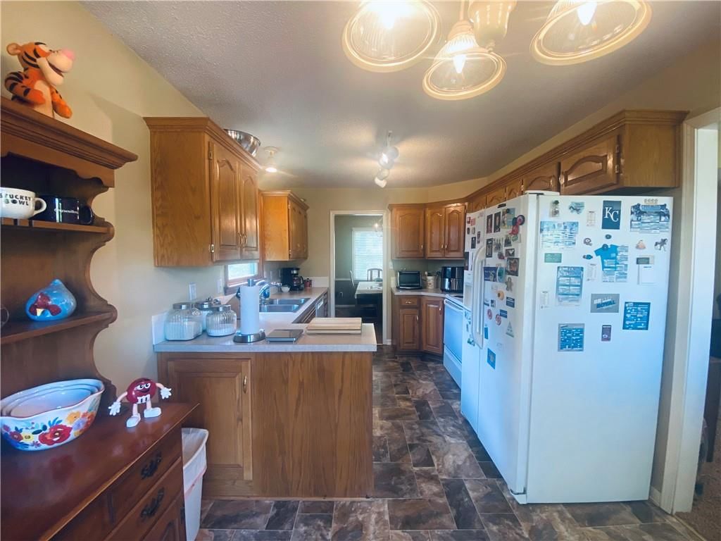 7124 N Hickory Street — photo 9