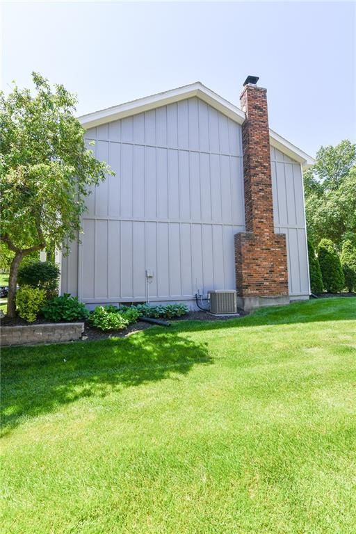 12012 Ensley Lane — photo 8