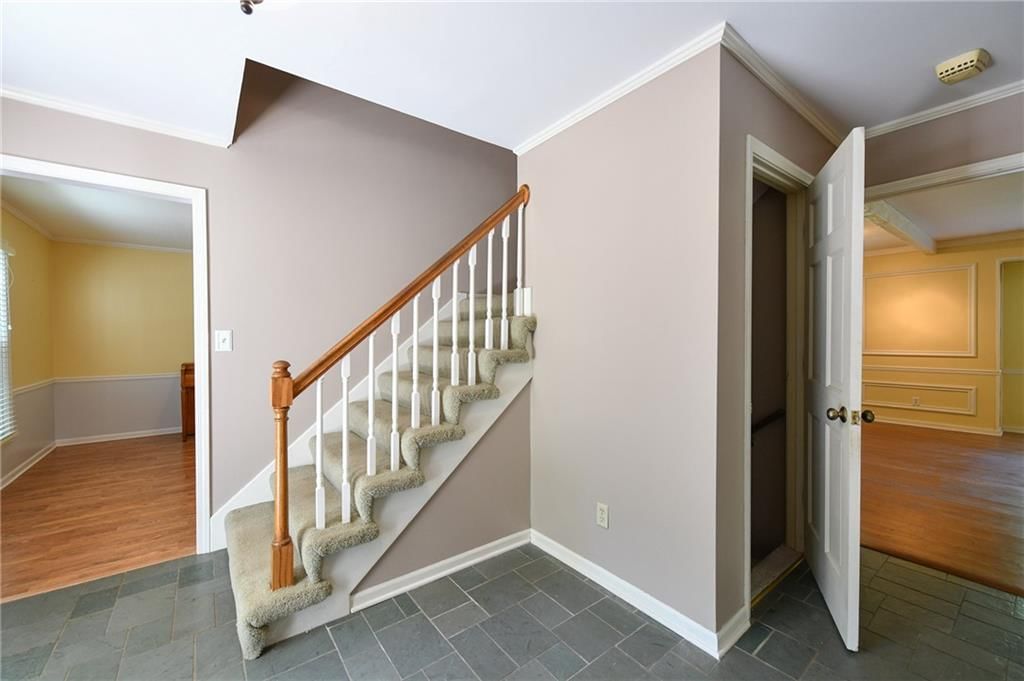 12012 Ensley Lane — photo 18