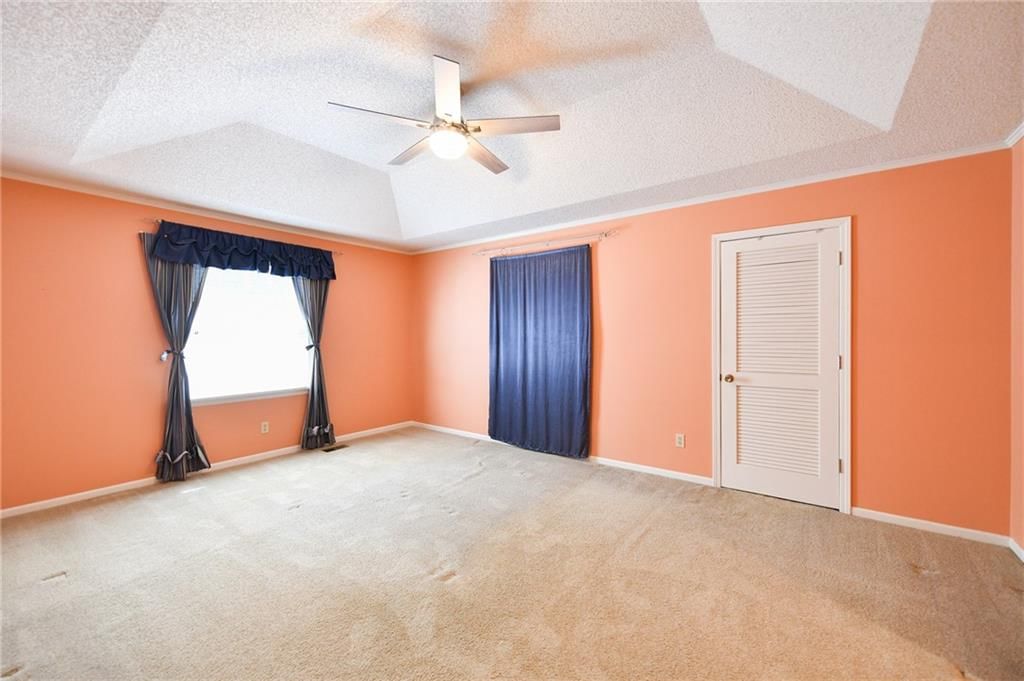 12012 Ensley Lane — photo 23