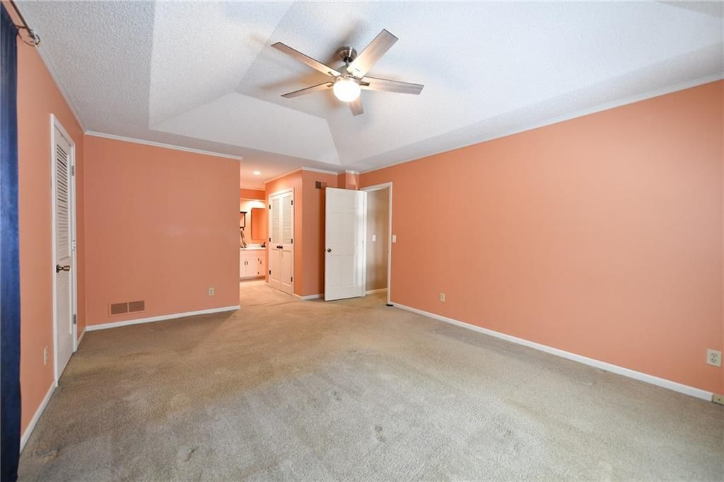 12012 Ensley Lane — photo 24