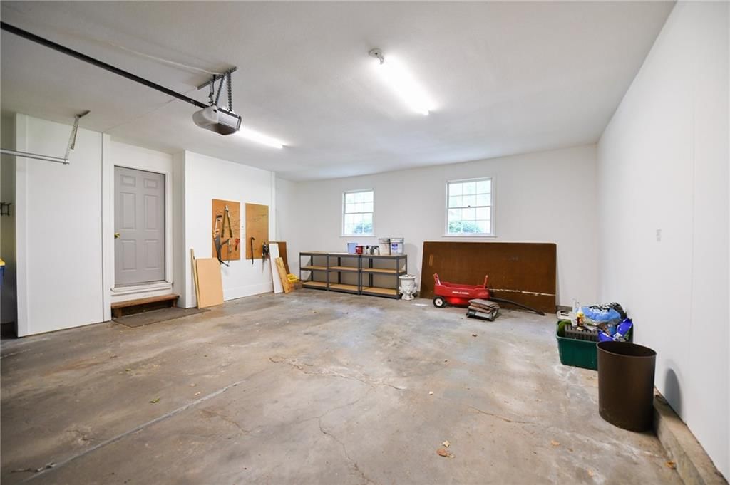 12012 Ensley Lane — photo 38