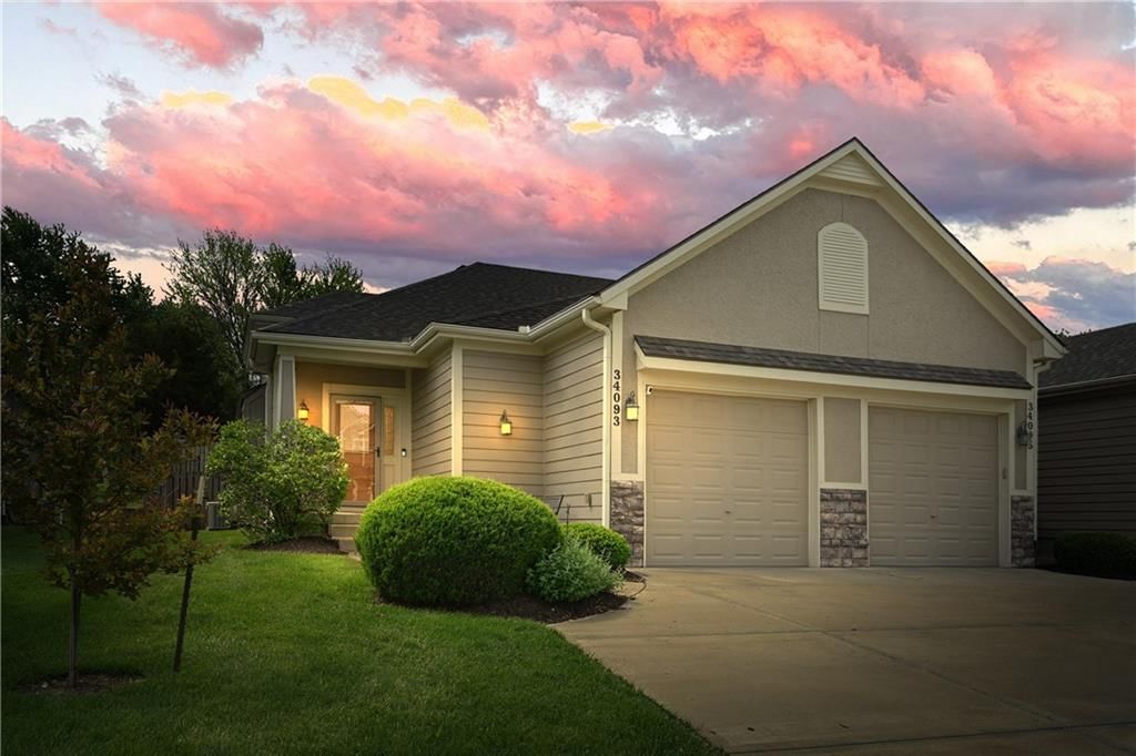 34093 W 90th Circle — photo 1