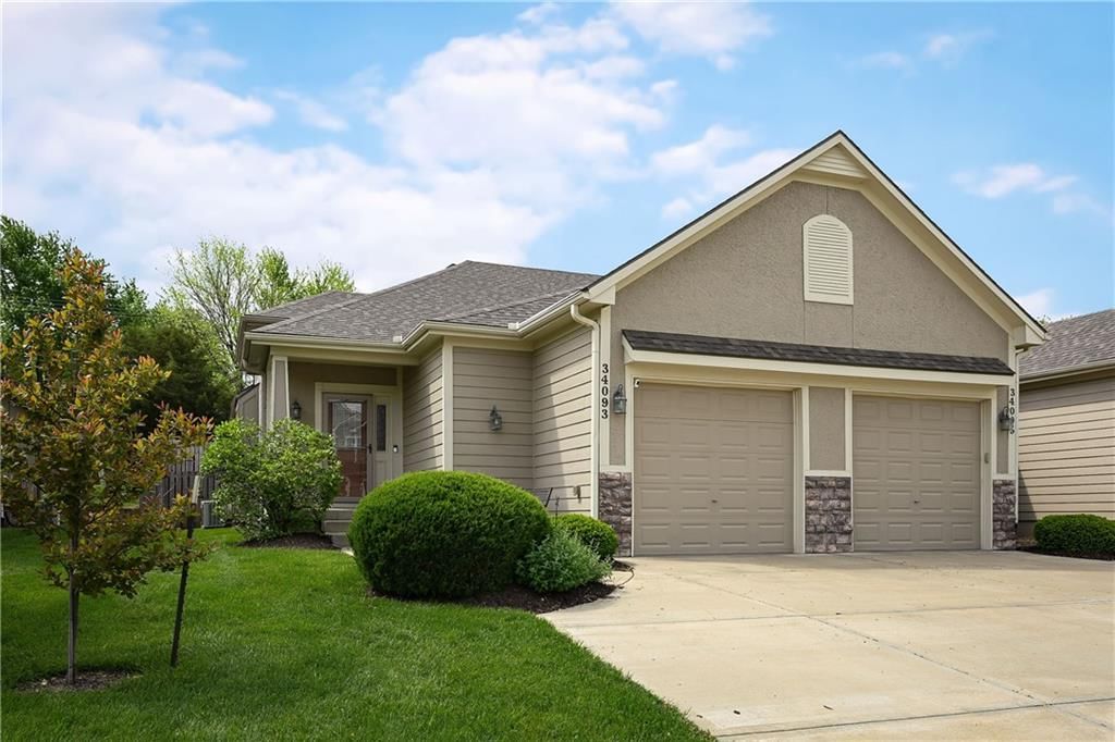 34093 W 90th Circle — photo 2
