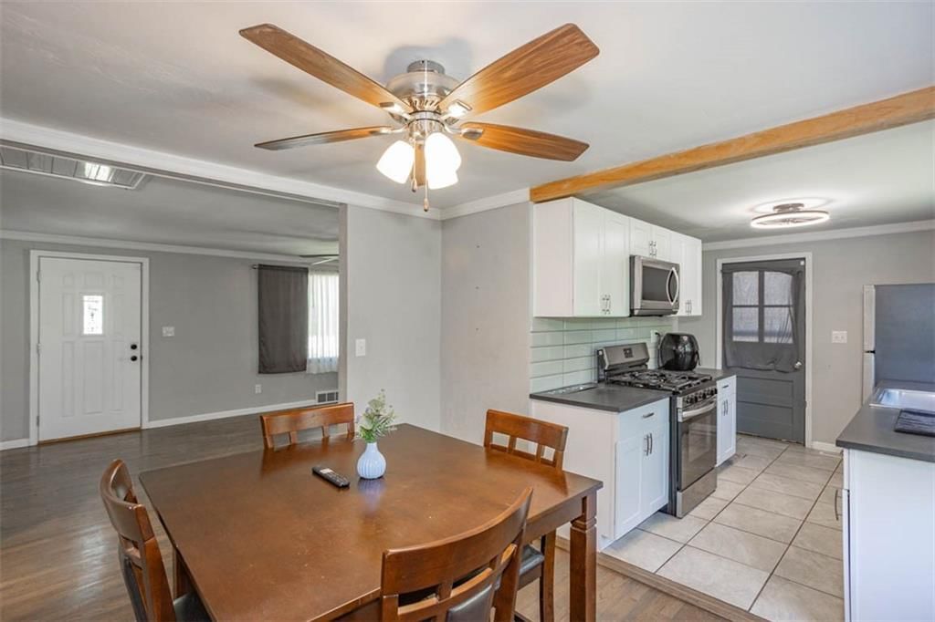 7801 Longwood Avenue — photo 14
