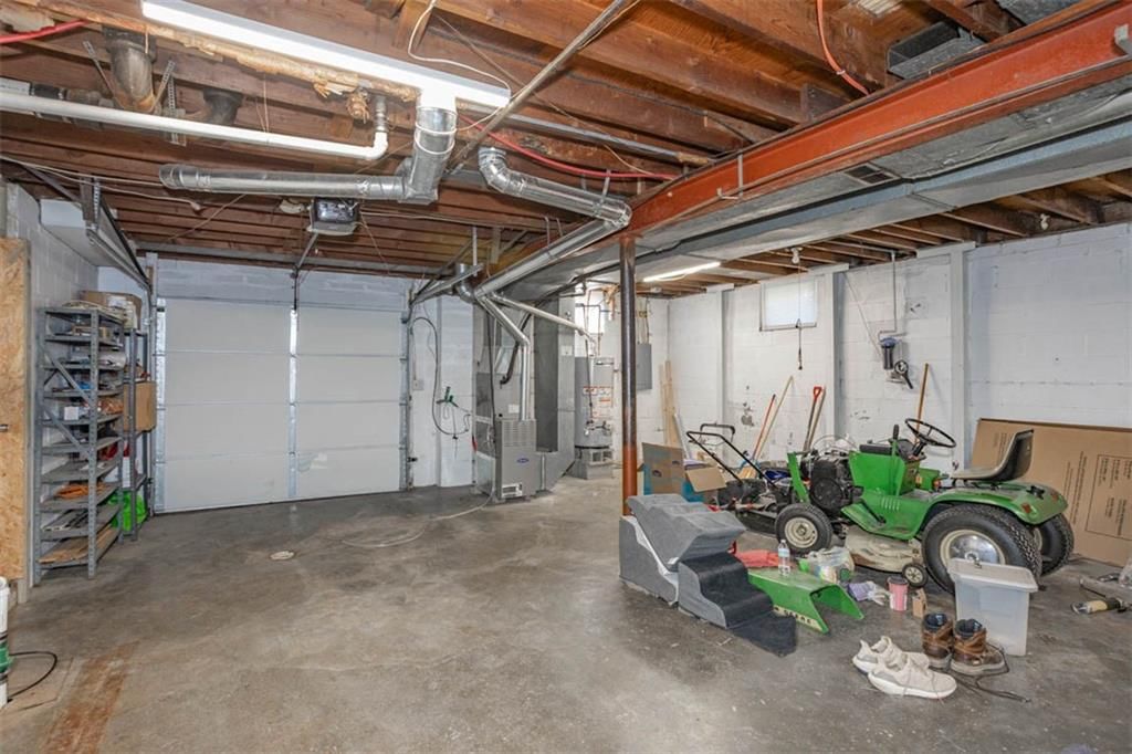 7801 Longwood Avenue — photo 28