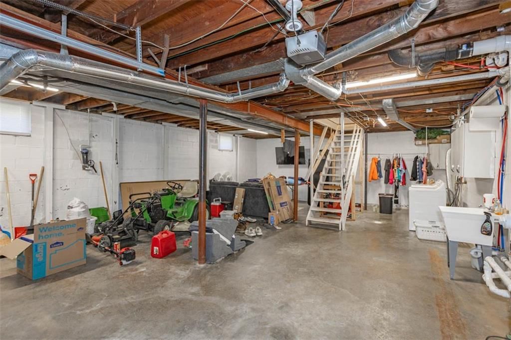 7801 Longwood Avenue — photo 29