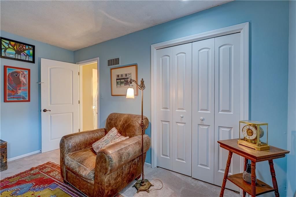 Photo 33 of 54 - 455 N Winnebago Drive