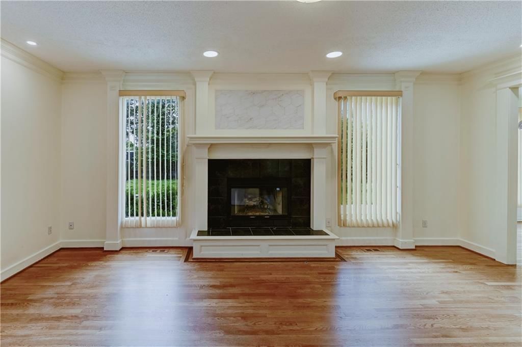 11512 SUMMIT Street — photo 12