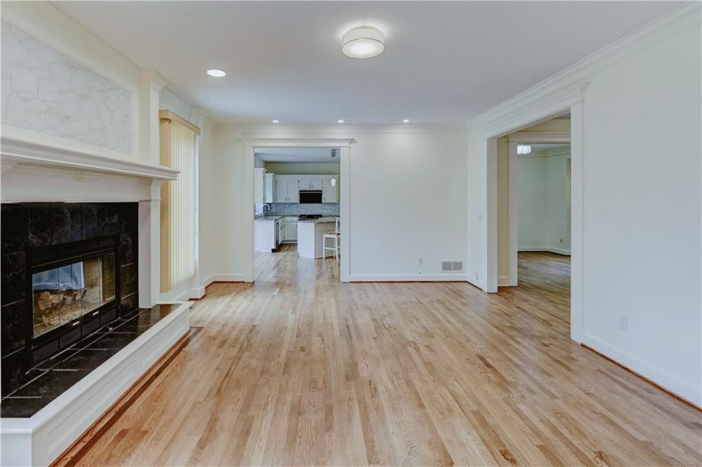 11512 SUMMIT Street — photo 13