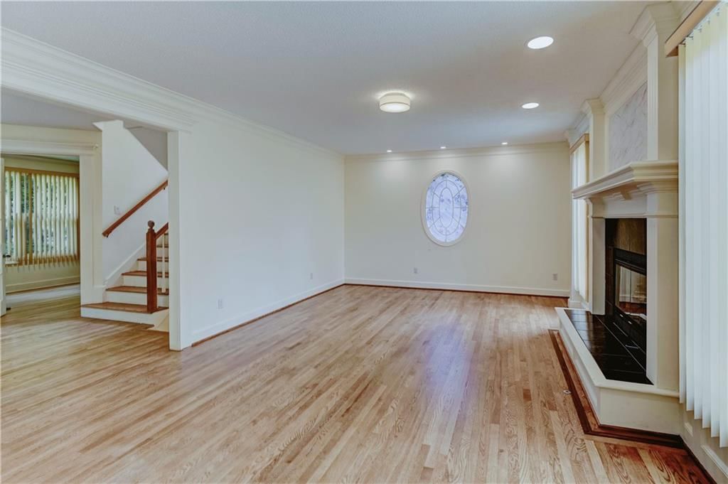 11512 SUMMIT Street — photo 15