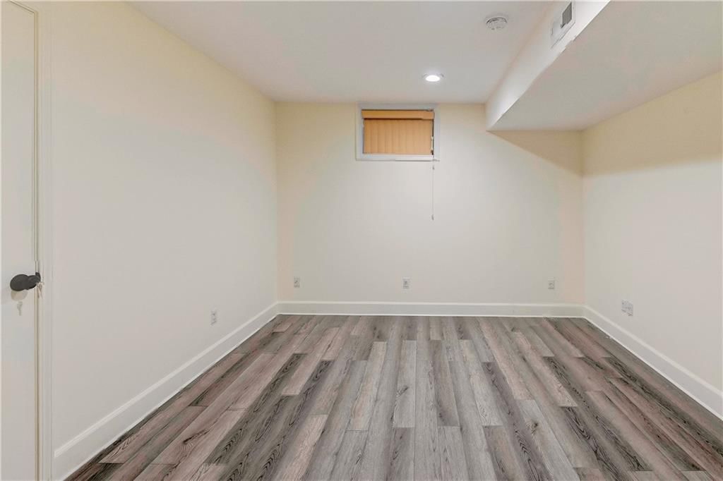 11512 SUMMIT Street — photo 56