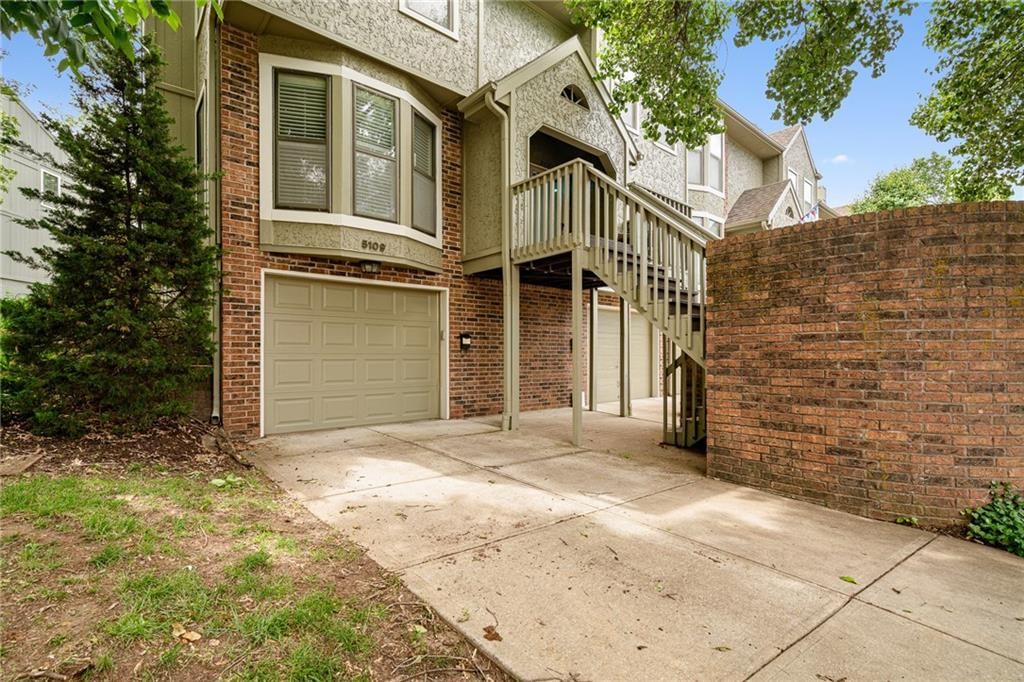 5109 W 62nd Street — photo 2
