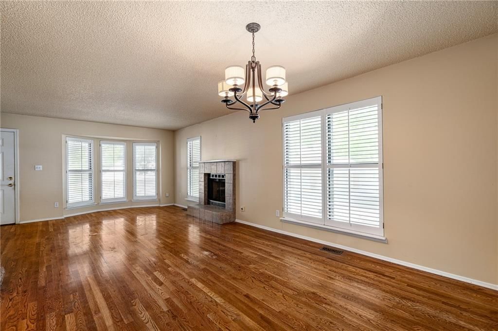 5109 W 62nd Street — photo 10
