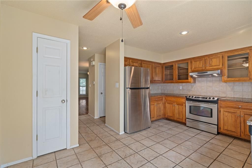 5109 W 62nd Street — photo 12