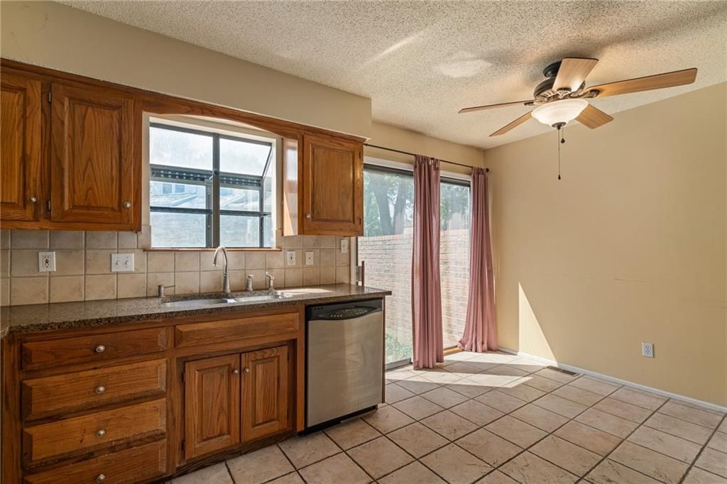 5109 W 62nd Street — photo 14