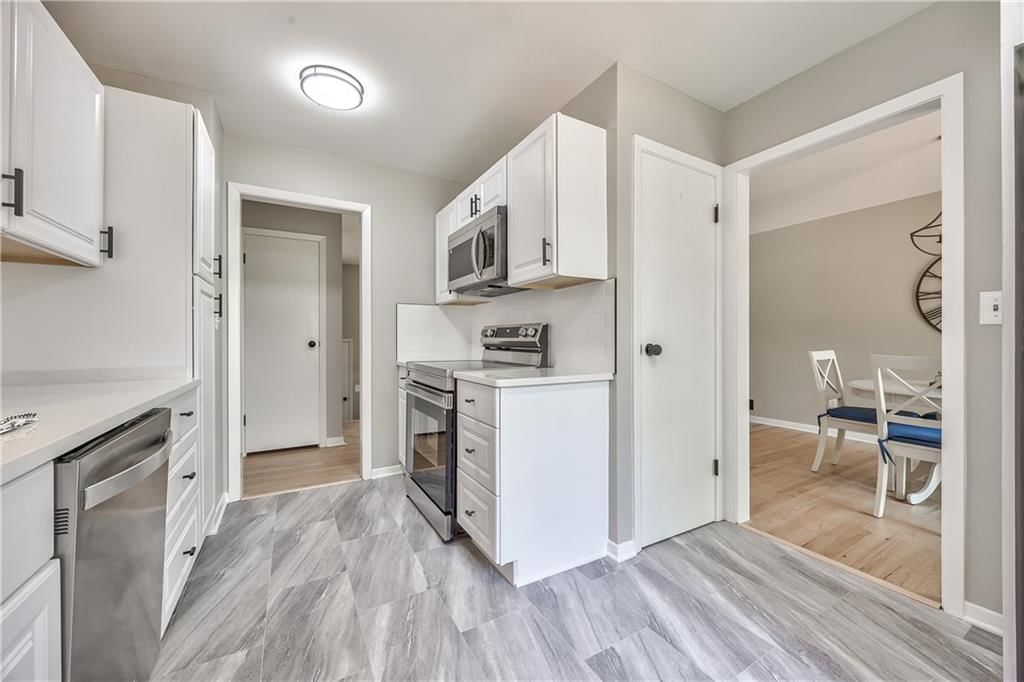 9724 W 91st Street — photo 12