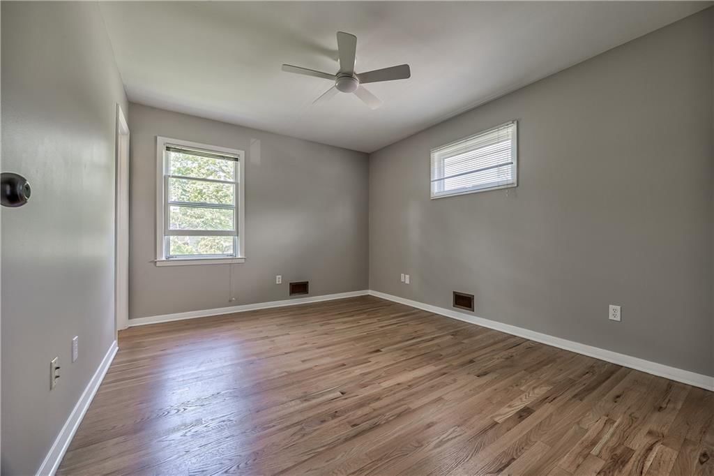 9724 W 91st Street — photo 18