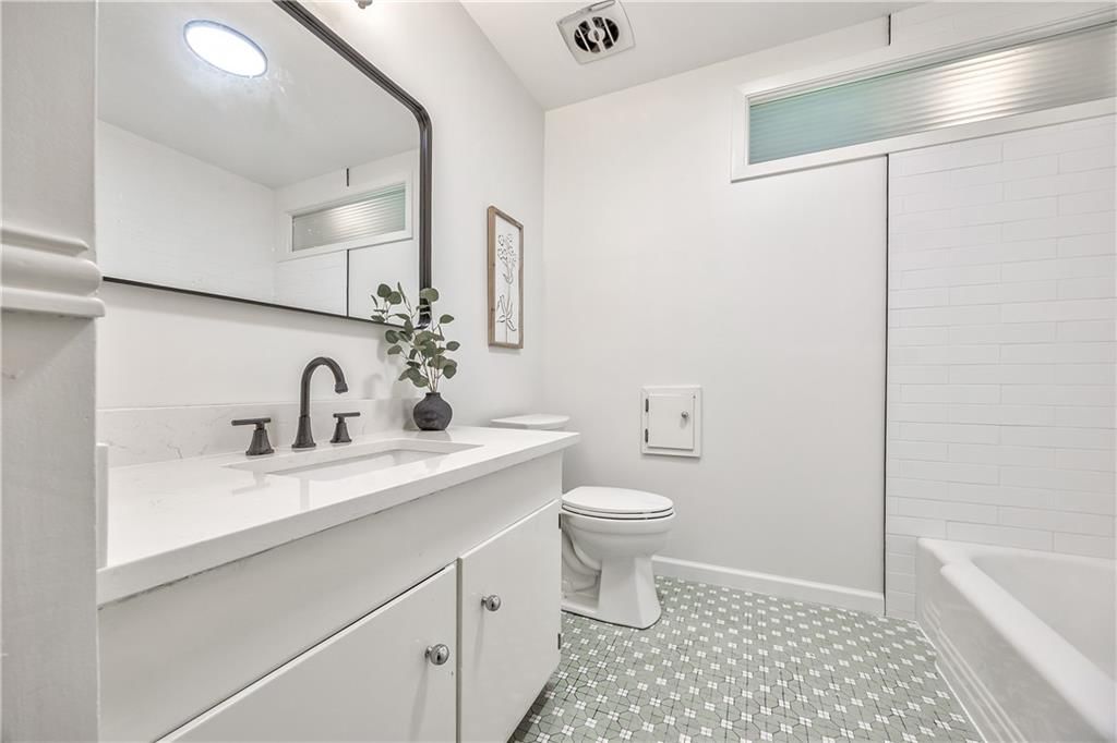 9724 W 91st Street — photo 19