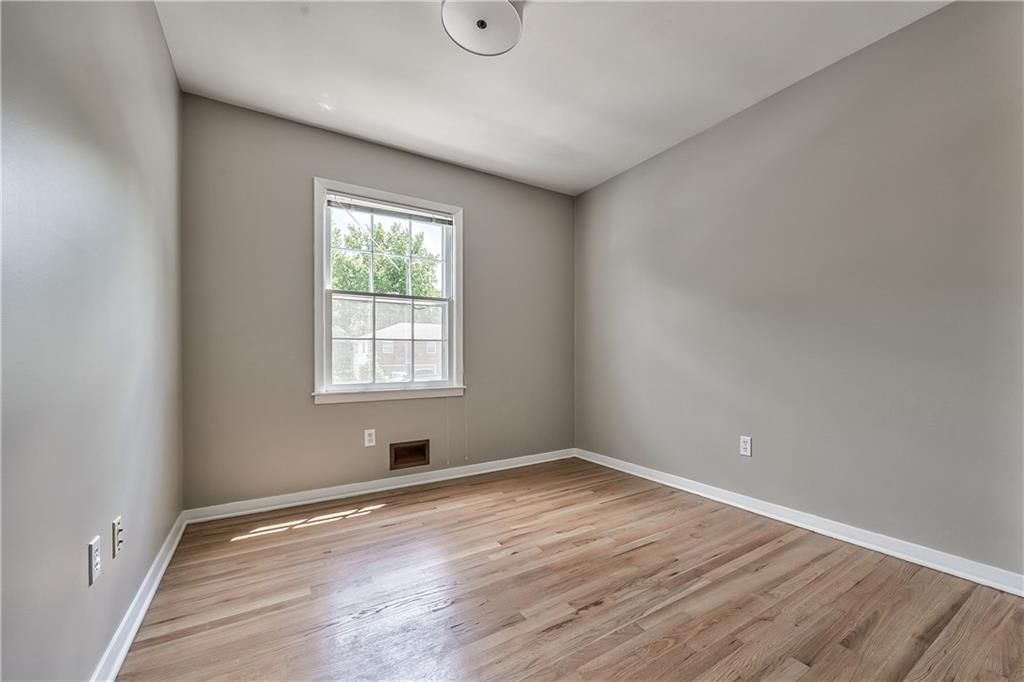 9724 W 91st Street — photo 22