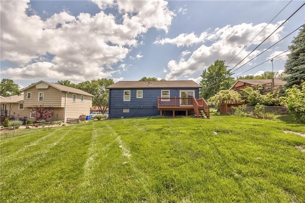 9724 W 91st Street — photo 32
