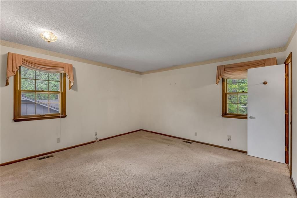 3500 SW Oak Parkway — photo 29