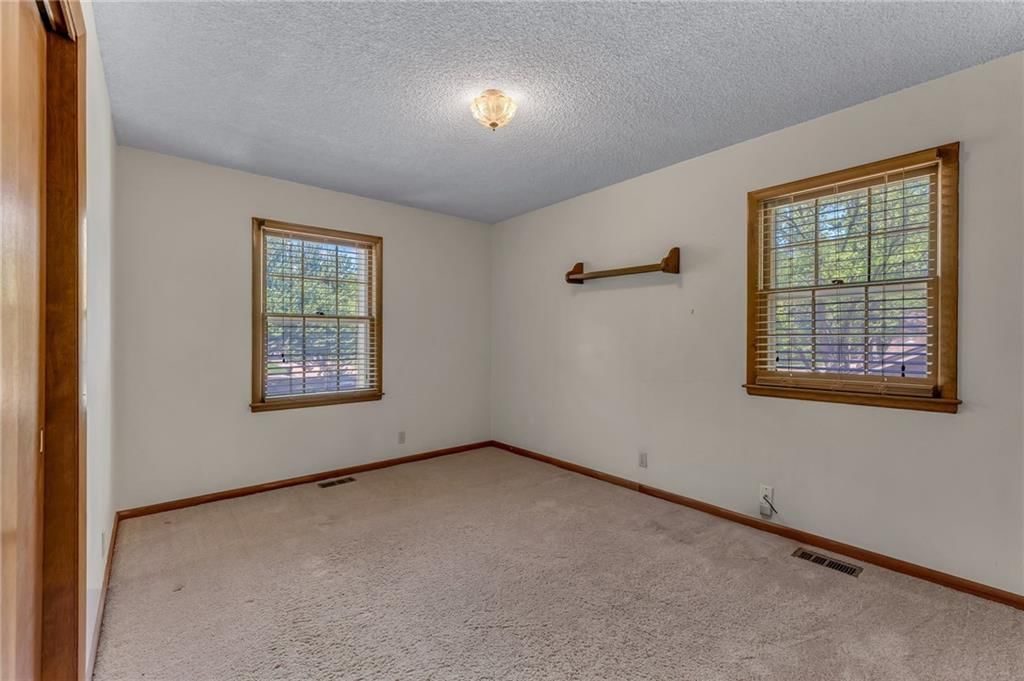 3500 SW Oak Parkway — photo 35