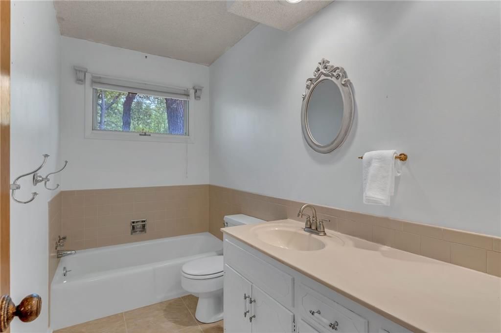 3500 SW Oak Parkway — photo 38