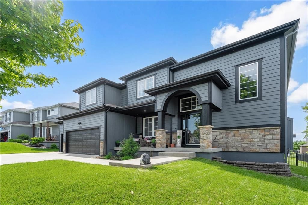 2455 W Concord Drive — photo 1